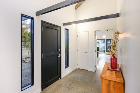 Photo of property in 151 Summerhill Drive, Fitzherbert, Palmerston North, 4410