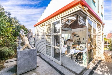Photo of property in 18 Ngataringa Road, Devonport, Auckland, 0624
