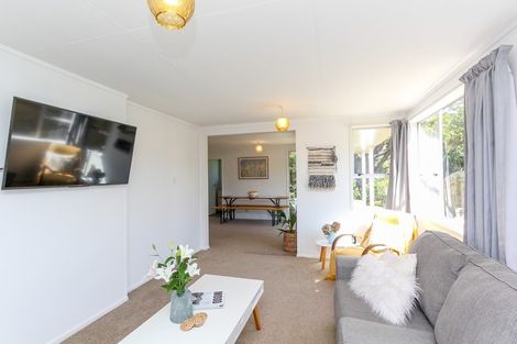 Photo of property in 119 Riversdale Drive, Merrilands, New Plymouth, 4312