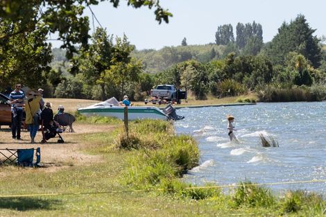 Photo of property in 8 Village Green Drive, Huntingdon, 7774