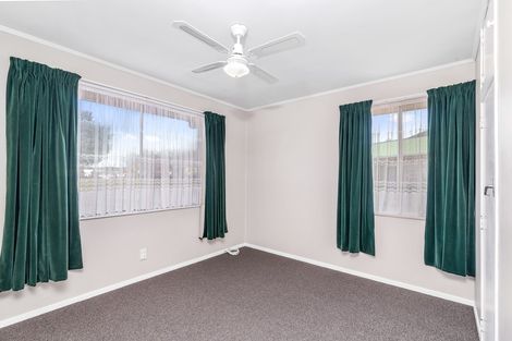 Photo of property in 24 Cochrane Street, Fairy Springs, Rotorua, 3015