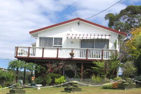Photo of property in 2/54 Lyons Avenue, Murrays Bay, Auckland, 0630