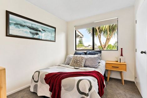 Photo of property in 2/12 Opal Avenue, Pakuranga, Auckland, 2010