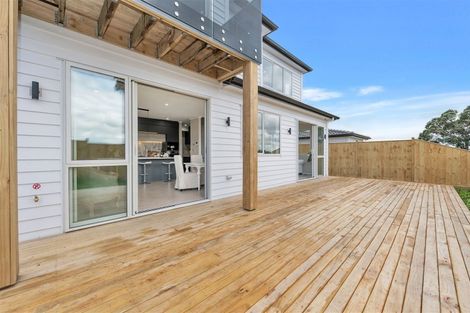 Photo of property in 15 Drumconnell Drive, Flat Bush, Auckland, 2019