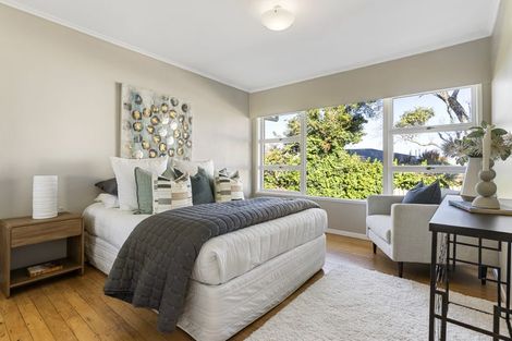 Photo of property in 3/166 East Coast Road, Forrest Hill, Auckland, 0620