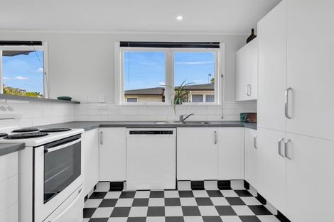 Photo of property in 13 Mangarau Crescent, Havelock North, 4130