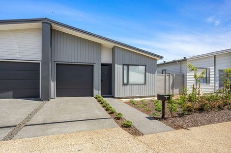 Photo of property in 13 Aquamarine Road, Rosehill, Papakura, 2113