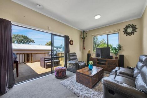 Photo of property in 28 Maratahu Street, Westown, New Plymouth, 4310