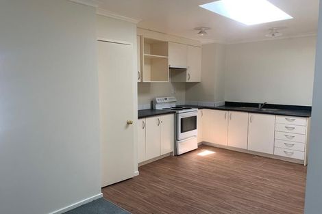 Photo of property in 2a Snead Place, Hamilton East, Hamilton, 3216