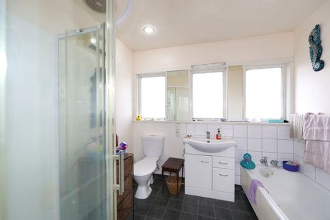 Photo of property in 713 Anson Street, Mayfair, Hastings, 4122