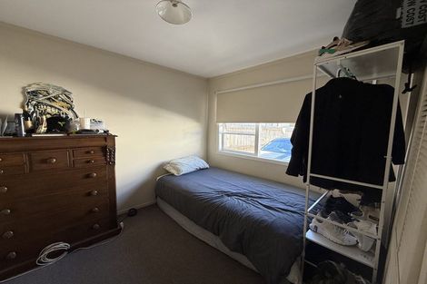 Photo of property in 28 Larissa Avenue, Henderson, Auckland, 0610