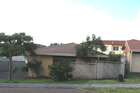 Photo of property in 8 Marbella Drive, Massey, Auckland, 0614