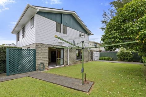 Photo of property in 32 De Menech Grove, Avalon, Lower Hutt, 5011
