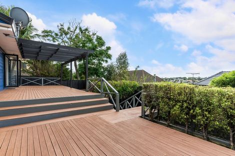 Photo of property in 1/62 Simmental Crescent, Somerville, Auckland, 2014