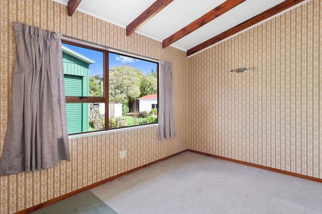 Photo of property in 33 Tombleson Road, Lake Rotoma, Rotorua, 3074