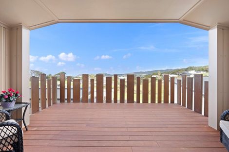 Photo of property in 5 Blue Moon Rise, Langs Beach, 0582