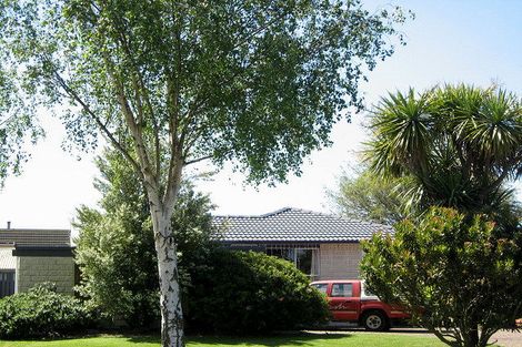 Photo of property in 8 Chipping Lane, Redwood, Christchurch, 8051