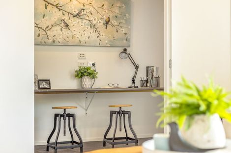 Photo of property in 18 Guildford Drive, Paraparaumu, 5032