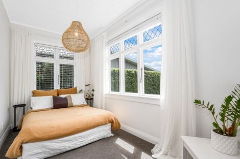 Photo of property in 15 Helston Road, Johnsonville, Wellington, 6037