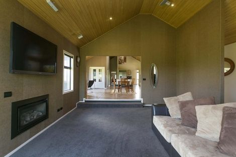 Photo of property in 5 Hitiri Road, Kinloch, Taupo, 3377