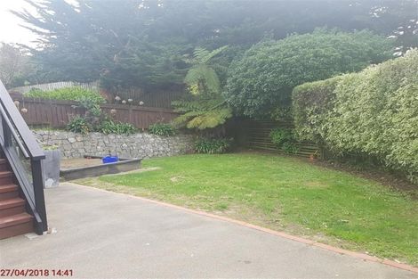 Photo of property in 12 Kapekape Place, Pukerua Bay, 5026