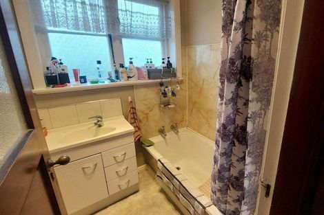 Photo of property in 77 Wharenui Road, Upper Riccarton, Christchurch, 8041