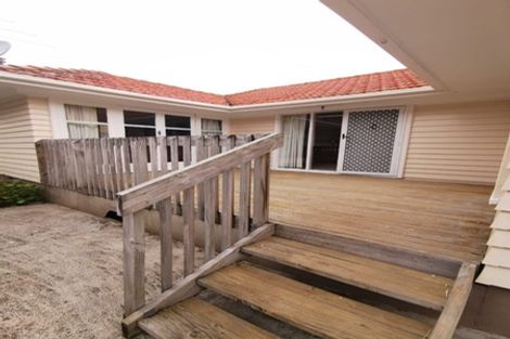 Photo of property in 6a Rogan Street, Mount Roskill, Auckland, 1041