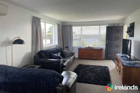 Photo of property in 1/176 Grimseys Road, Redwood, Christchurch, 8051