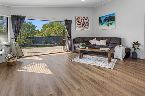 Photo of property in 72a Beach Road, Onerahi, Whangarei, 0110