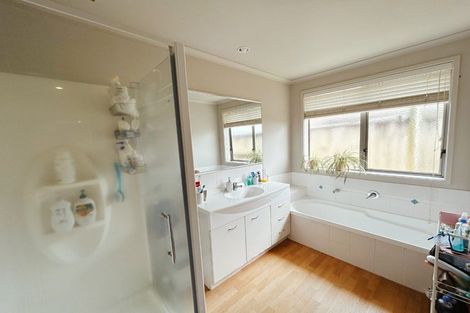 Photo of property in 48 Parkside Drive, Huntington, Hamilton, 3210