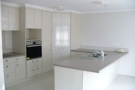 Photo of property in 20 Max Landing, Grandview Heights, Hamilton, 3200