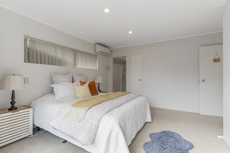 Photo of property in 2 Marlon Lane, East Tamaki, Auckland, 2016