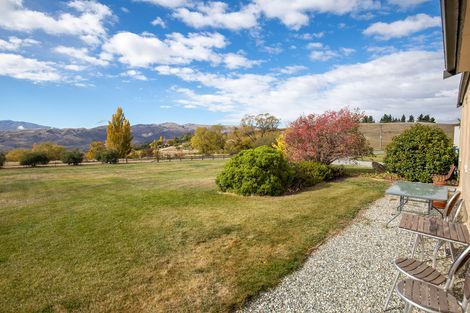 Photo of property in 180 Hall Road, Bannockburn, Cromwell, 9384