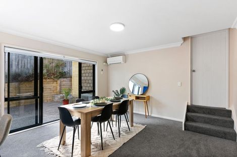 Photo of property in 4 Aldon Lane, The Gardens, Auckland, 2105