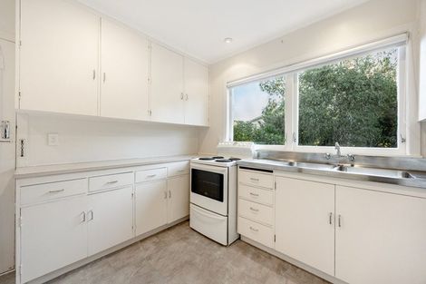 Photo of property in 2/7 Evelyn Place, Hillcrest, Auckland, 0627