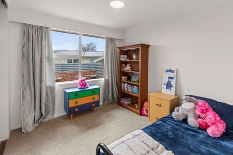 Photo of property in 8 Abraham Crescent, Milson, Palmerston North, 4414