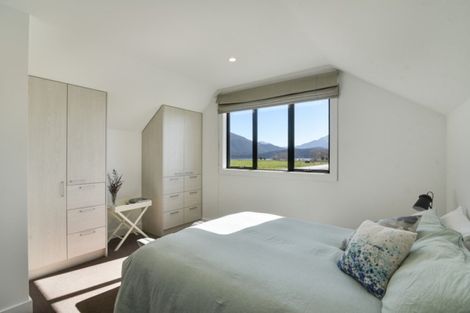 Photo of property in 93 Dusky Street, Te Anau, 9600