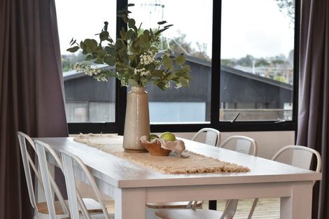 Photo of property in 178b Otumoetai Road, Brookfield, Tauranga, 3110