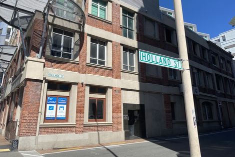 Photo of property in Monvie Apartments, 501/15 Holland Street, Te Aro, Wellington, 6011