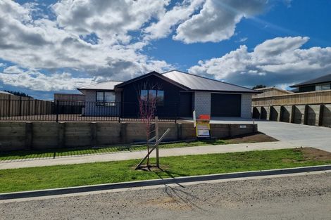 Photo of property in 22 Acacia Avenue, Kihikihi, Te Awamutu, 3800