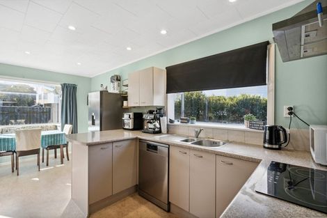 Photo of property in 7 Downs View Place, Pukerua Bay, 5026