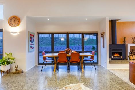 Photo of property in 3 Coroglen Rise, Pukerua Bay, 5026