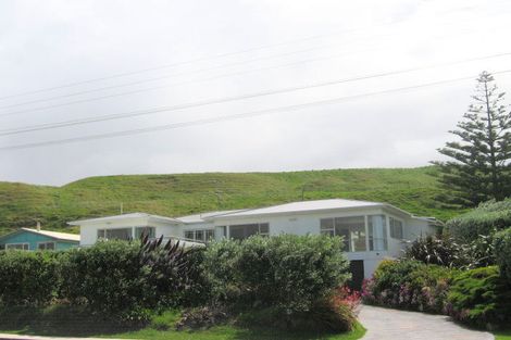 Photo of property in 81 Moana Road, Okitu, Gisborne, 4010