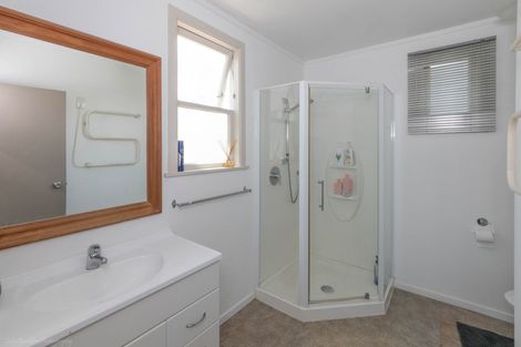 Photo of property in 8 Berghan Road, Coopers Beach, 0420