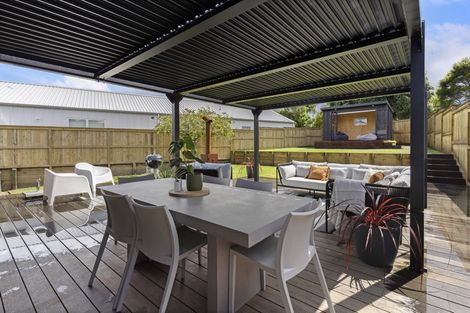 Photo of property in 115 Brook Place, Whangamata, 3620