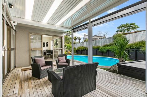 Photo of property in 1/40 Becroft Drive, Forrest Hill, Auckland, 0620