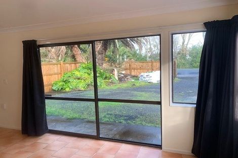 Photo of property in 33a Springs Road, Parakai, 0830