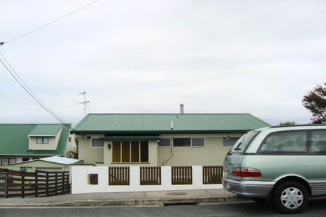 Photo of property in 33 Shakespear Road, Army Bay, Whangaparaoa, 0930