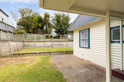 Photo of property in 45 Cutfield Road, New Plymouth, 4310