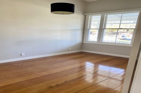 Photo of property in 34 Mozeley Avenue, Devonport, Auckland, 0624